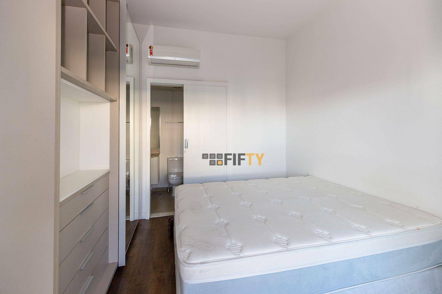 Apartamento à venda com 1 quarto, 54m² - Foto 16