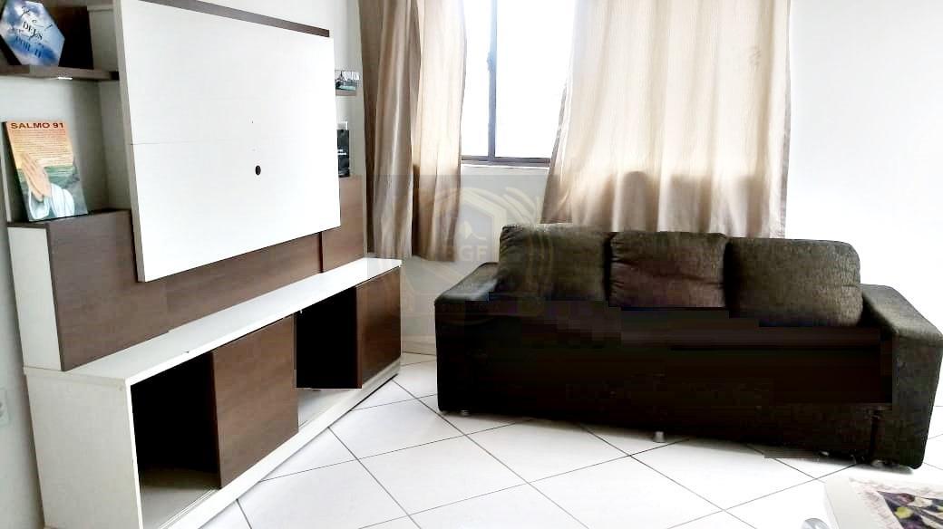 Apartamento à venda com 2 quartos, 75m² - Foto 1