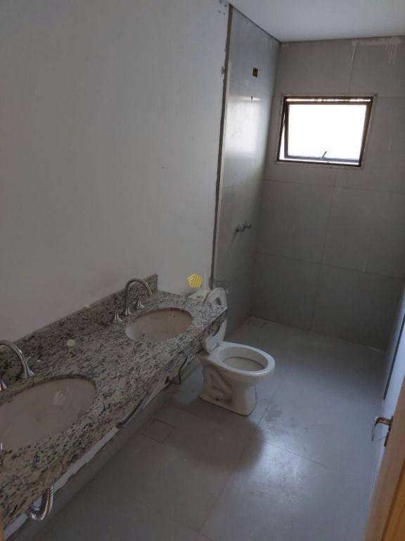 Sobrado à venda com 3 quartos, 200m² - Foto 25