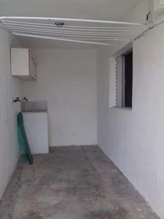 Casa à venda com 2 quartos, 80m² - Foto 17