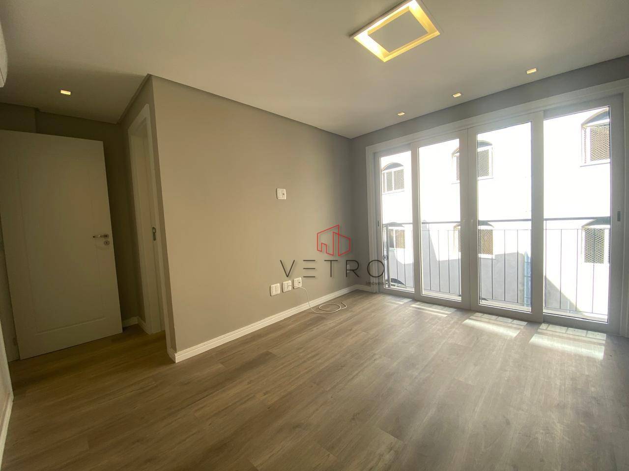 Apartamento à venda com 2 quartos, 77m² - Foto 14