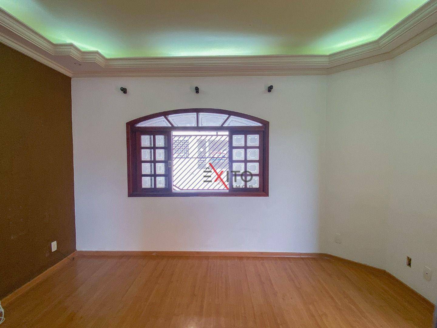 Casa à venda com 3 quartos, 186m² - Foto 24