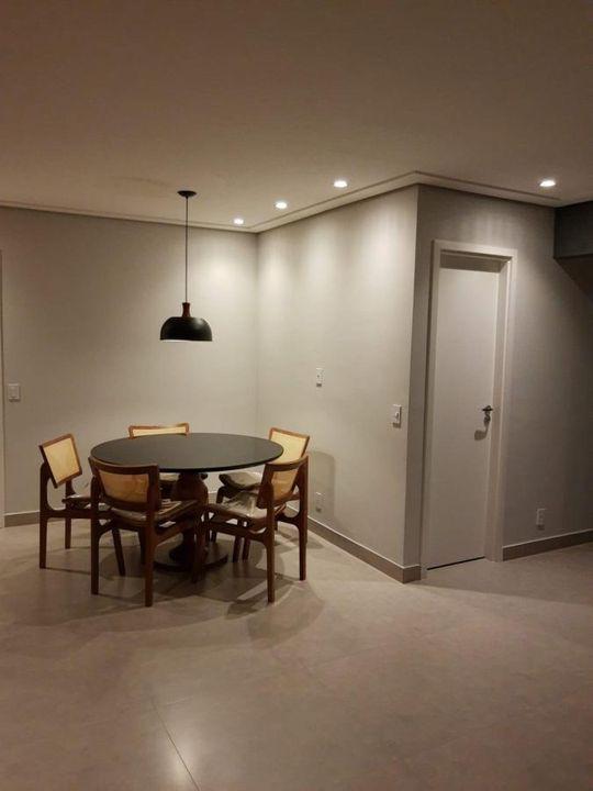 Apartamento à venda com 2 quartos, 81m² - Foto 1