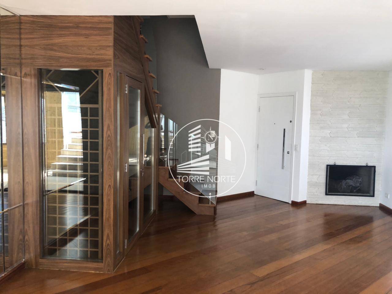 Cobertura à venda com 3 quartos, 210m² - Foto 1