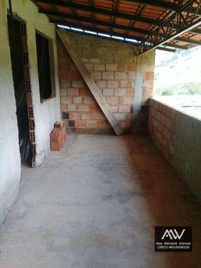 Casa à venda com 4 quartos, 300m² - Foto 24