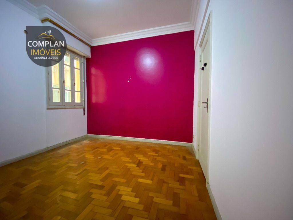 Apartamento para alugar com 3 quartos, 160m² - Foto 17