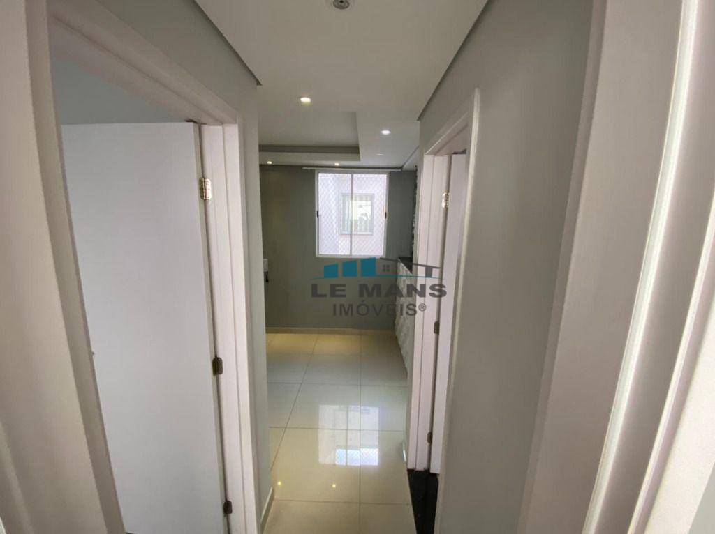 Apartamento à venda com 2 quartos, 45m² - Foto 3