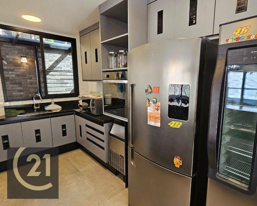 Sobrado à venda com 4 quartos, 300m² - Foto 40