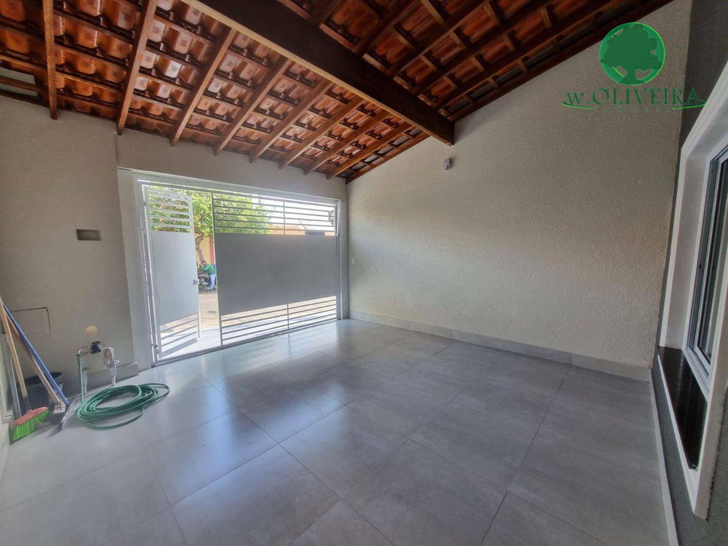 Casa à venda com 3 quartos, 90m² - Foto 3