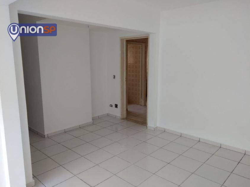 Apartamento à venda com 2 quartos, 200m² - Foto 2