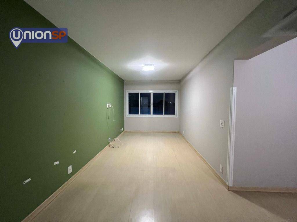 Apartamento à venda com 2 quartos, 79m² - Foto 3