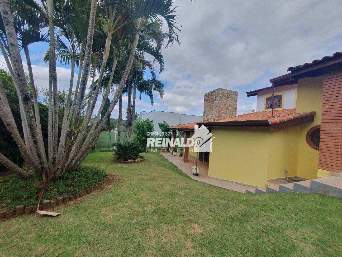 Casa de Condomínio à venda com 4 quartos, 353m² - Foto 3