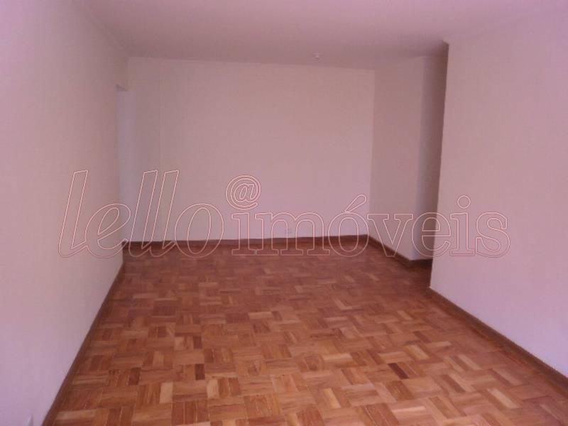 Apartamento para alugar com 3 quartos, 120m² - Foto 2