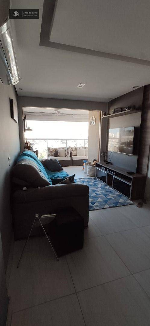 Apartamento à venda com 2 quartos, 65m² - Foto 4