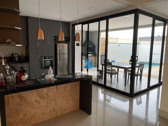 Casa à venda com 3 quartos, 195m² - Foto 14