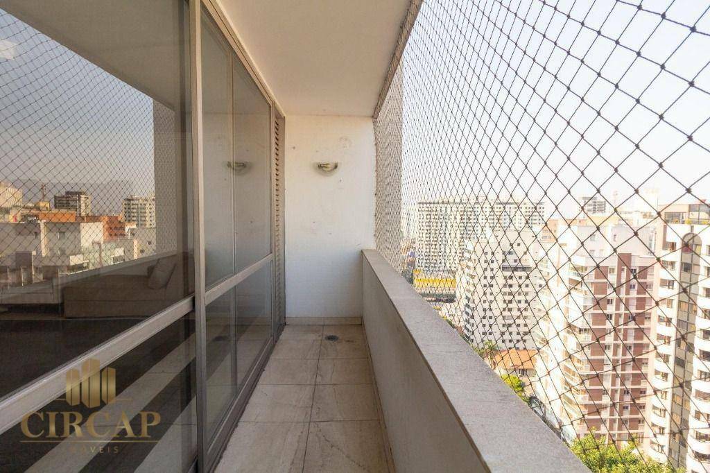 Apartamento à venda com 3 quartos, 180m² - Foto 6