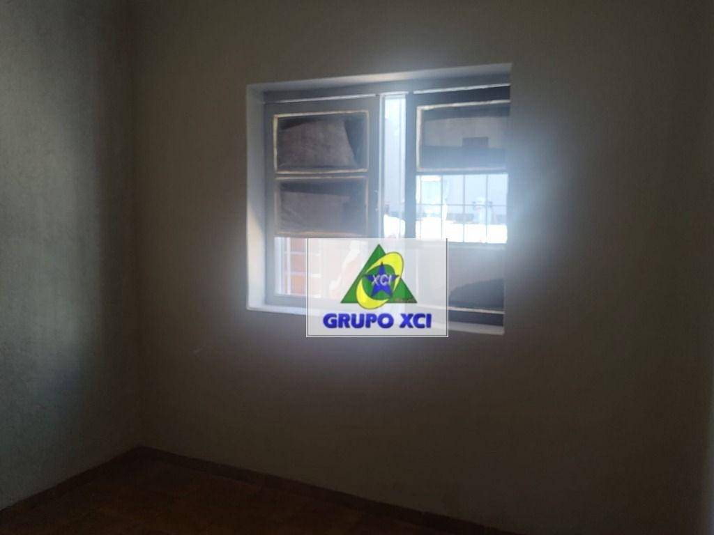 Casa à venda e aluguel com 3 quartos, 230m² - Foto 21