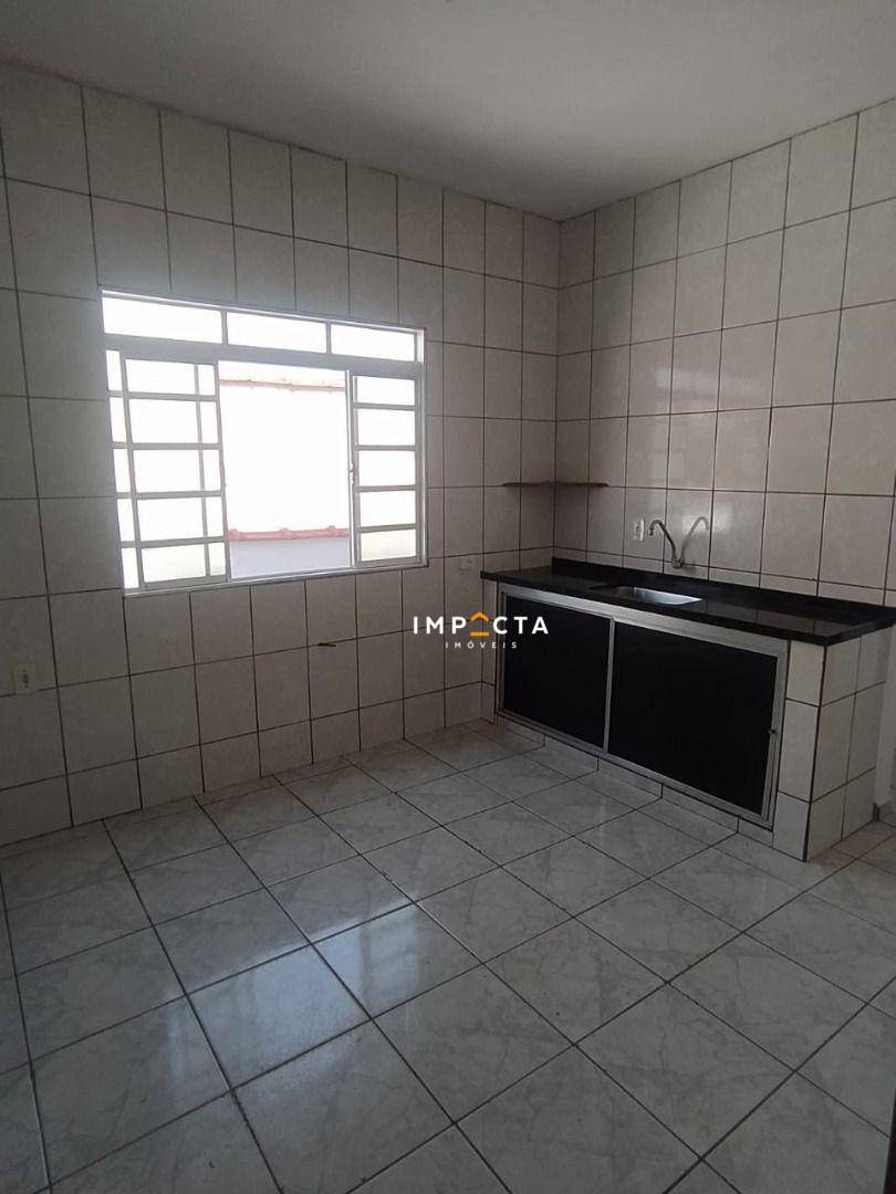 Casa, 2 quartos, 81 m² - Foto 2