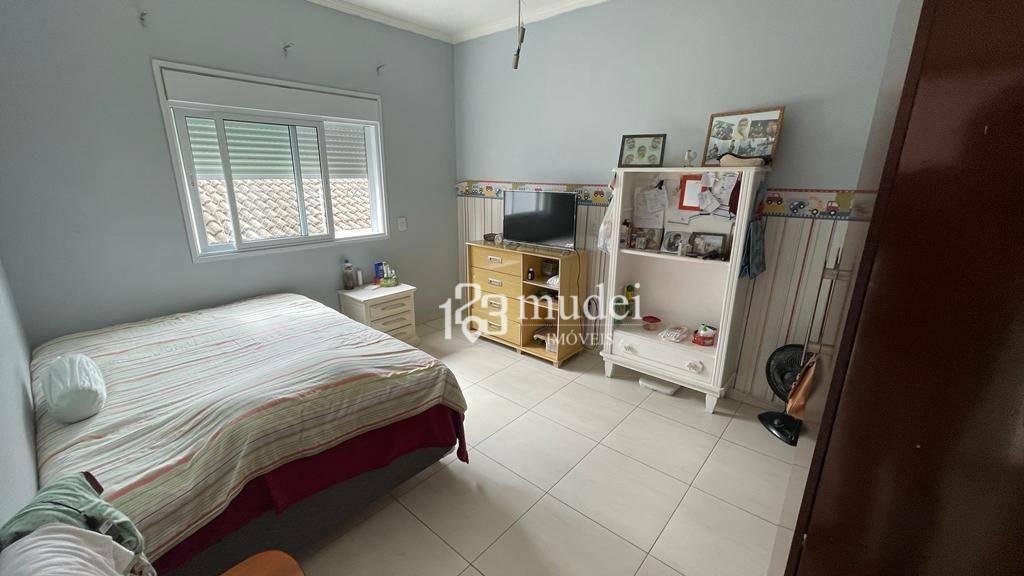 Casa à venda com 3 quartos, 270m² - Foto 21