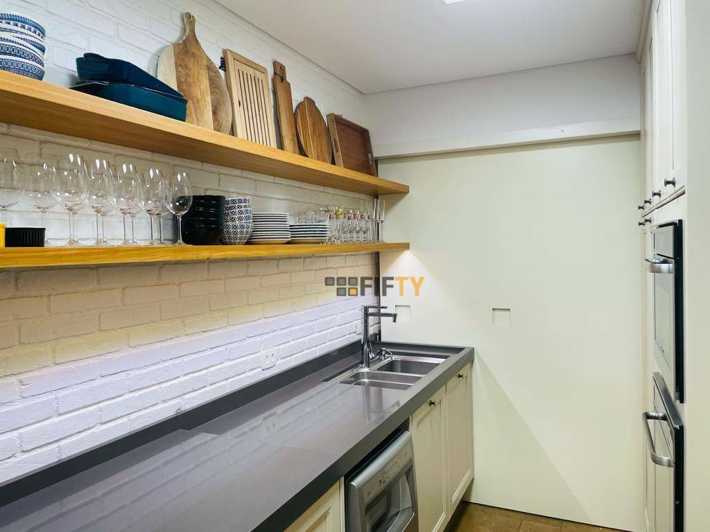 Apartamento à venda com 3 quartos, 153m² - Foto 6