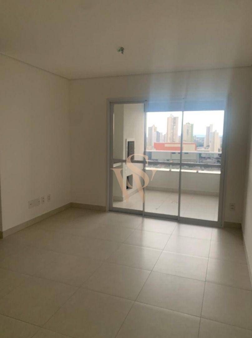 Apartamento à venda com 3 quartos, 95m² - Foto 1