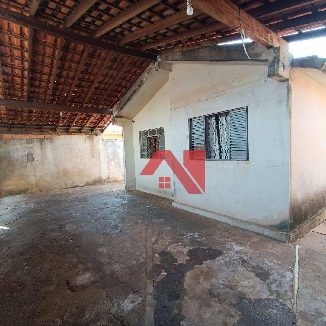 Casa à venda com 2 quartos, 150m² - Foto 5