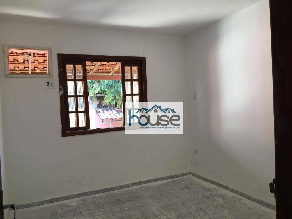 Casa à venda com 2 quartos, 60m² - Foto 10