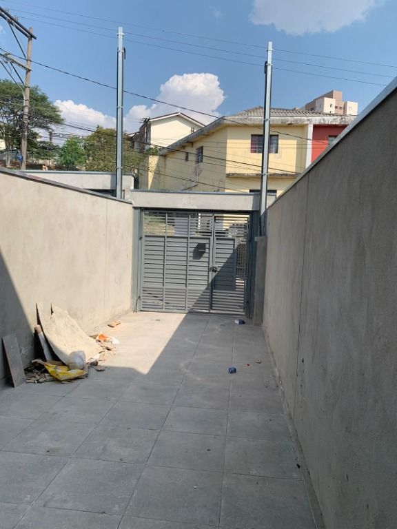 Sobrado à venda com 2 quartos, 88m² - Foto 2