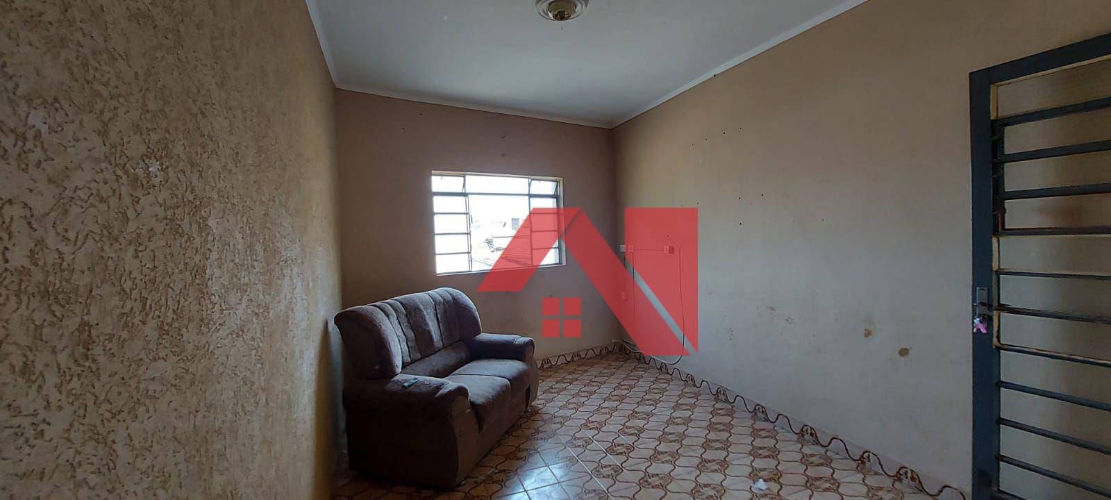 Casa à venda e aluguel com 5 quartos, 100m² - Foto 1