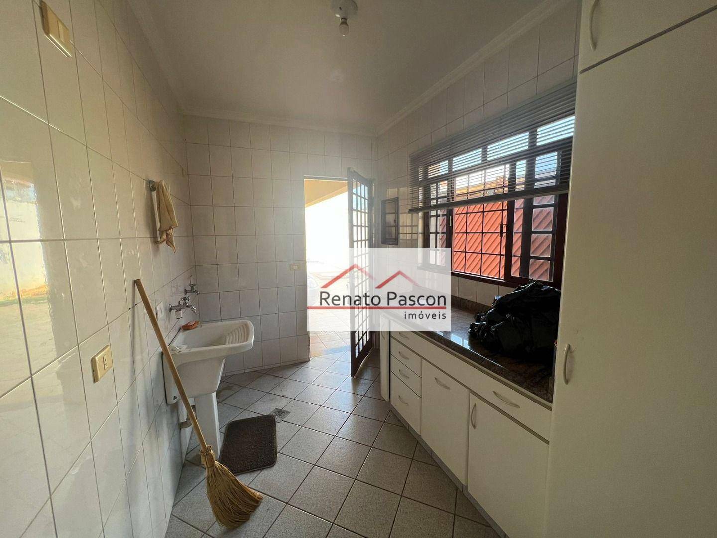 Casa à venda com 4 quartos, 360m² - Foto 19