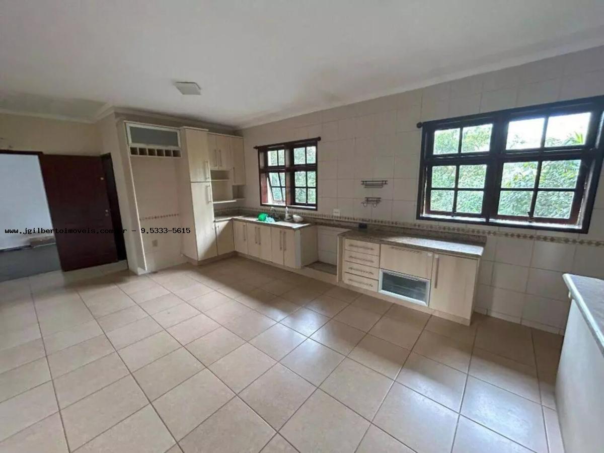 Casa à venda com 3 quartos, 288m² - Foto 16