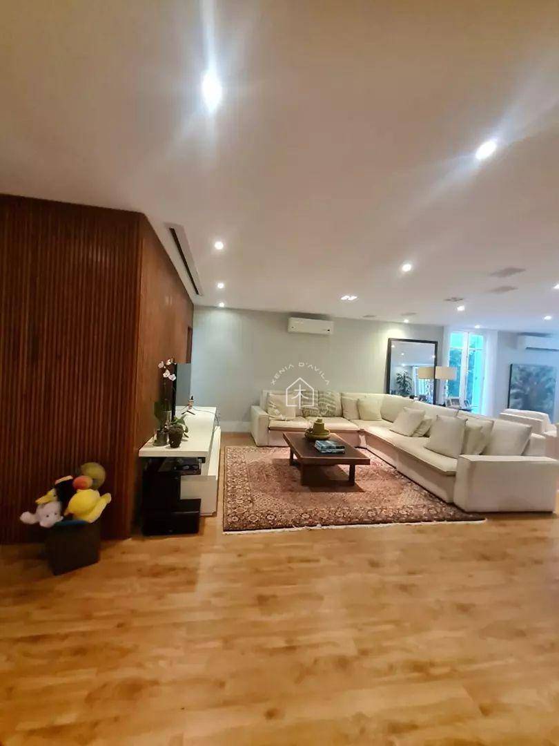 Casa de Condomínio à venda com 4 quartos, 560m² - Foto 15