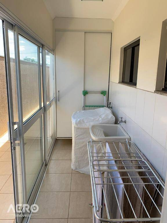 Casa de Condomínio à venda com 3 quartos, 200m² - Foto 18