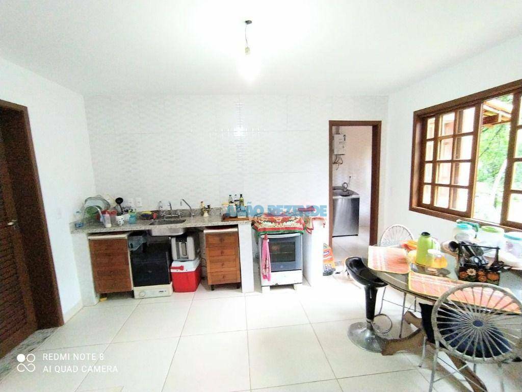 Casa de Condomínio à venda com 3 quartos, 270m² - Foto 20