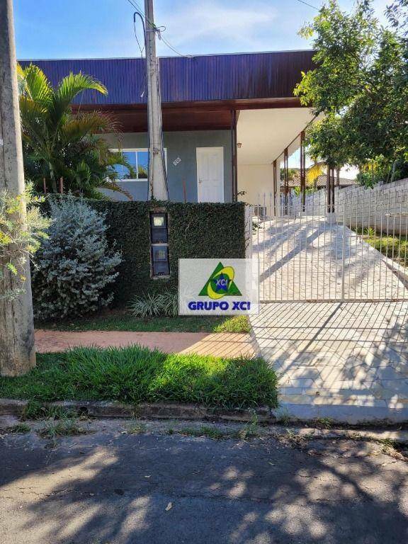 Casa de Condomínio à venda e aluguel com 3 quartos, 335m² - Foto 4