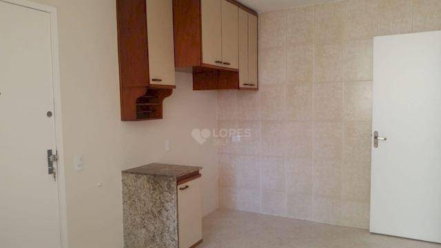 Apartamento à venda com 3 quartos, 120m² - Foto 8