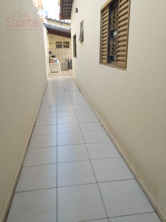 Casa à venda com 3 quartos, 150m² - Foto 14