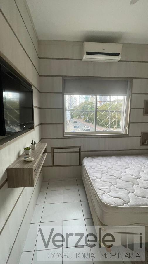 Apartamento à venda com 1 quarto, 55m² - Foto 12