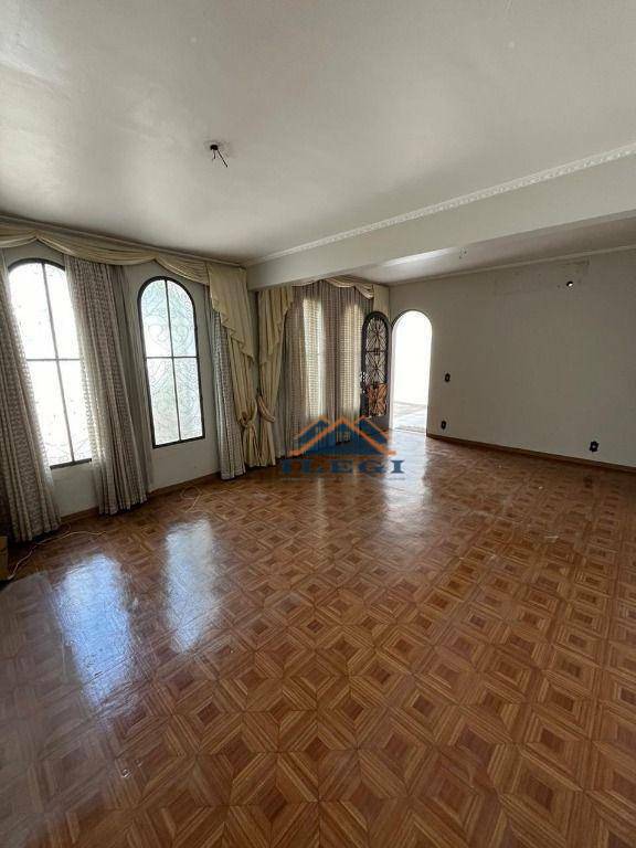 Casa à venda com 3 quartos, 162m² - Foto 5