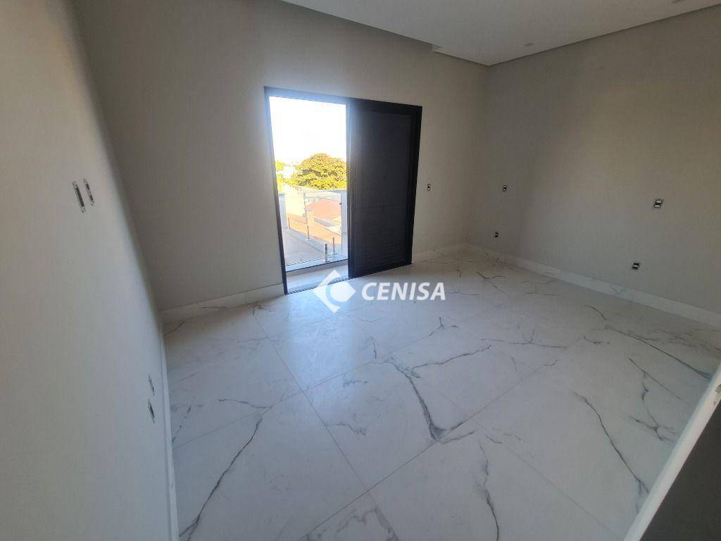 Casa à venda com 3 quartos, 206m² - Foto 16