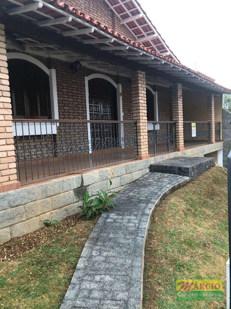Casa à venda e aluguel com 3 quartos, 500m² - Foto 3