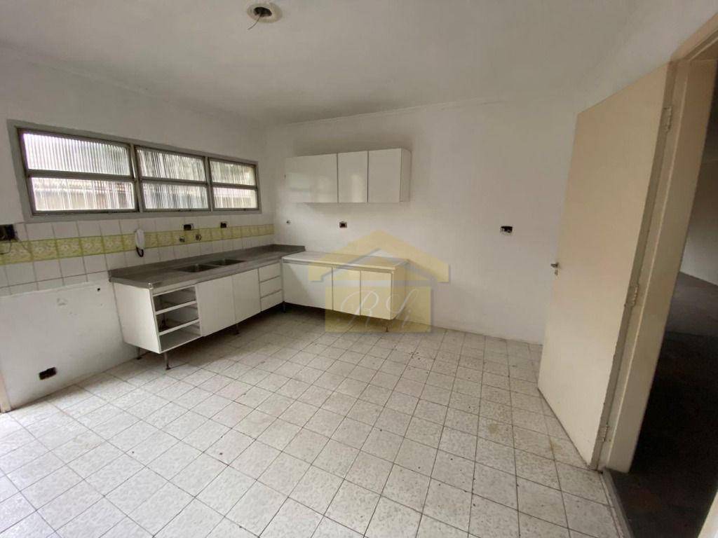 Sobrado à venda com 4 quartos, 300m² - Foto 6