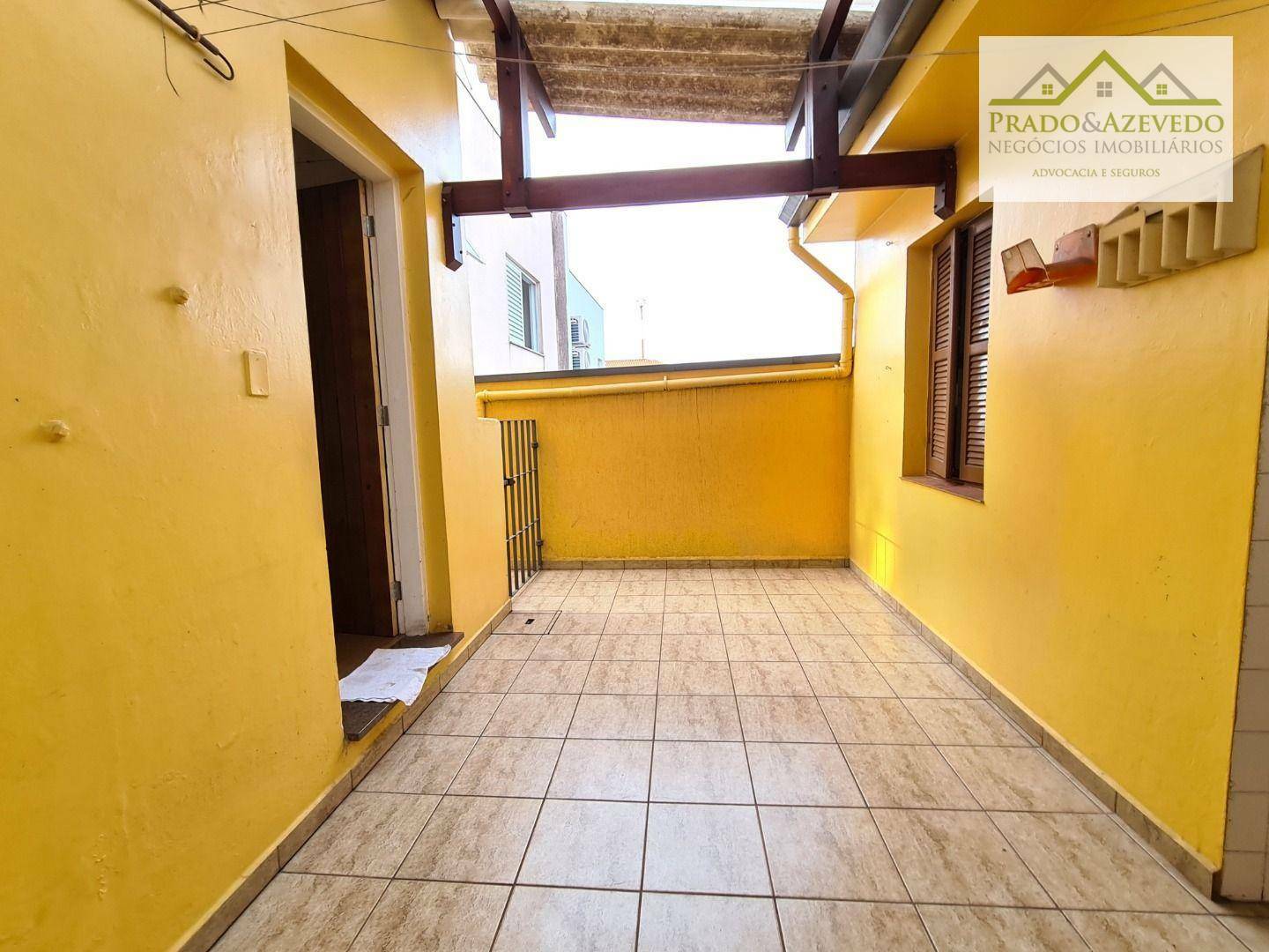 Casa à venda com 2 quartos, 138m² - Foto 17