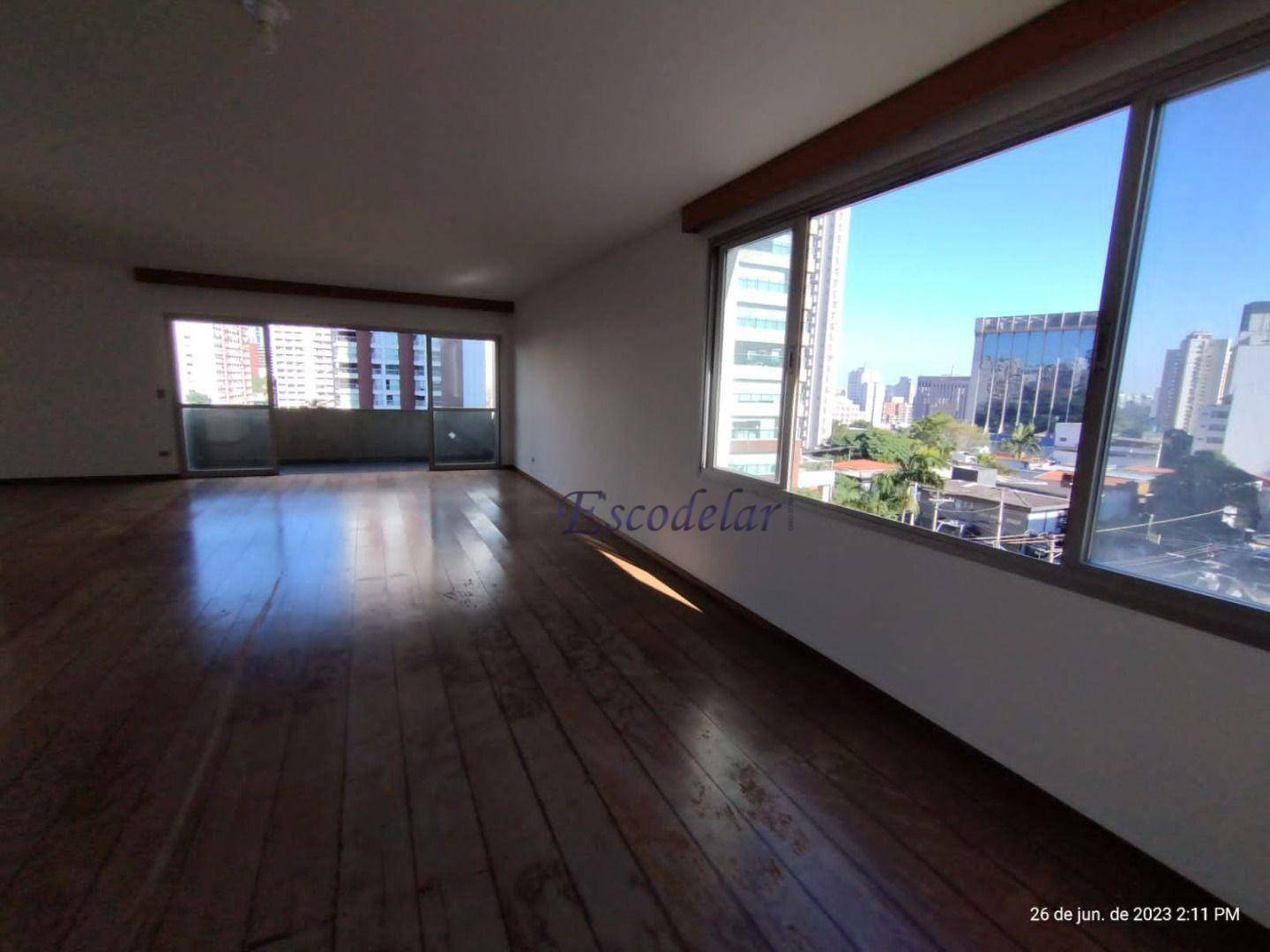 Apartamento à venda com 4 quartos, 305m² - Foto 6