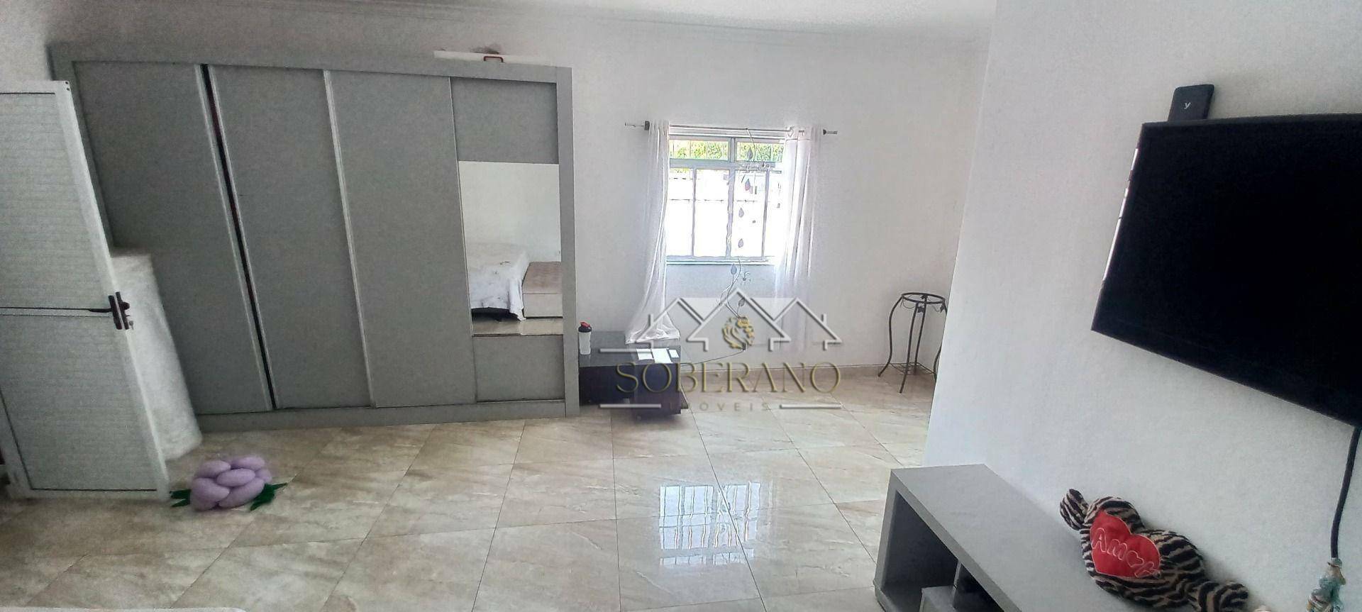 Casa para alugar com 2 quartos, 140m² - Foto 4