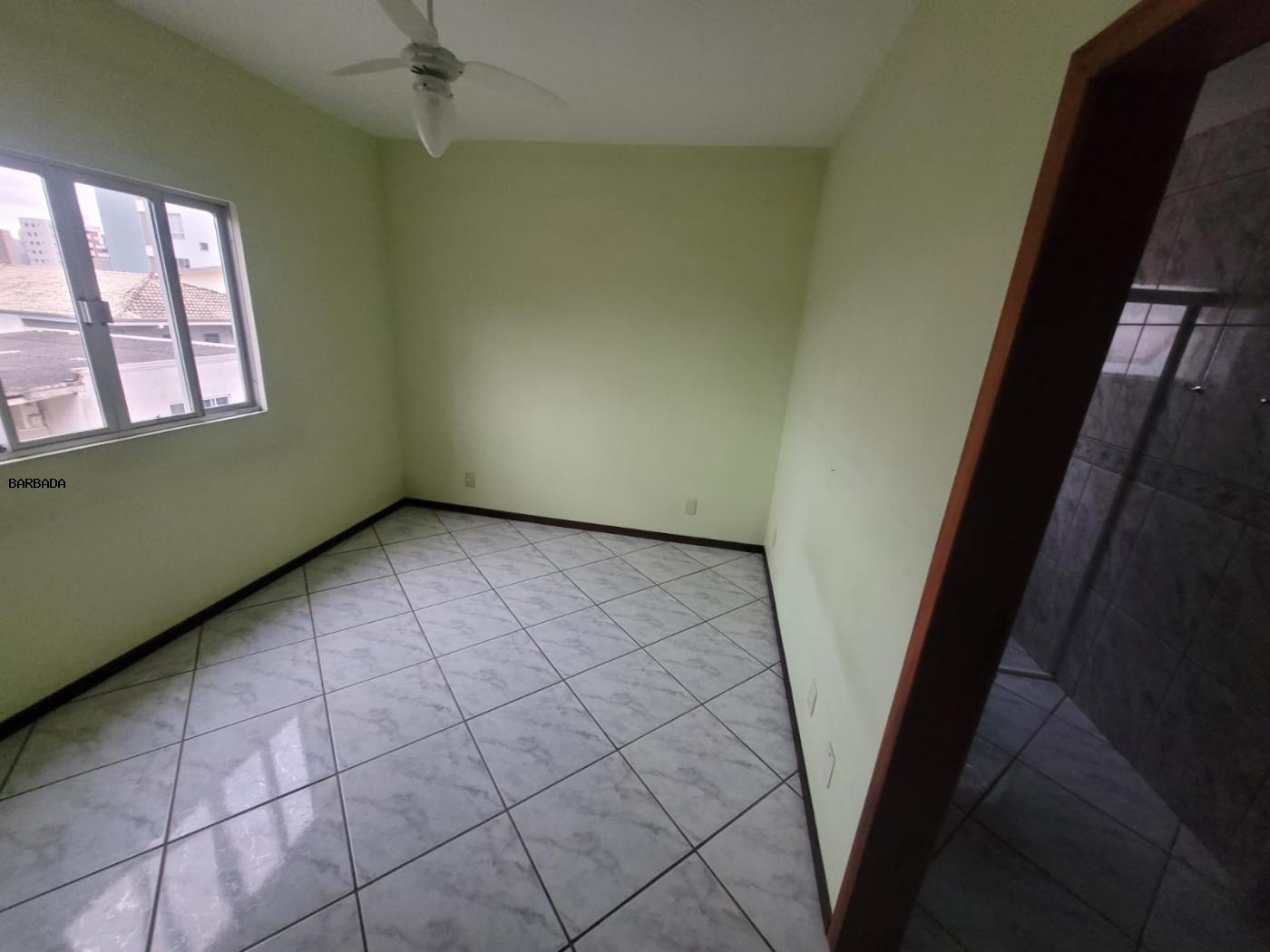 Apartamento para alugar com 3 quartos, 150m² - Foto 10