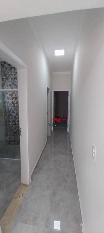 Casa à venda com 2 quartos, 65m² - Foto 15