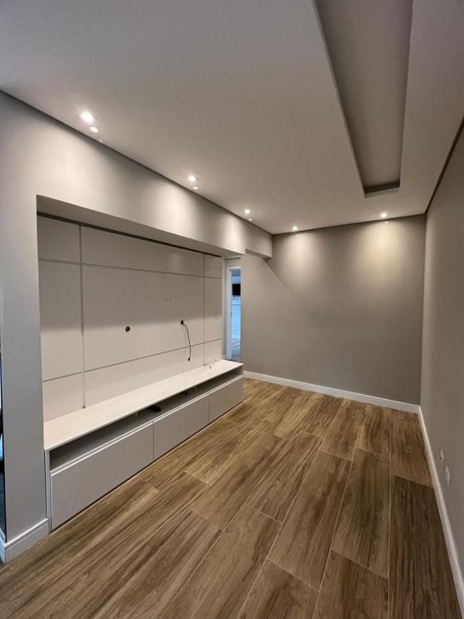 Apartamento à venda com 2 quartos, 65m² - Foto 8