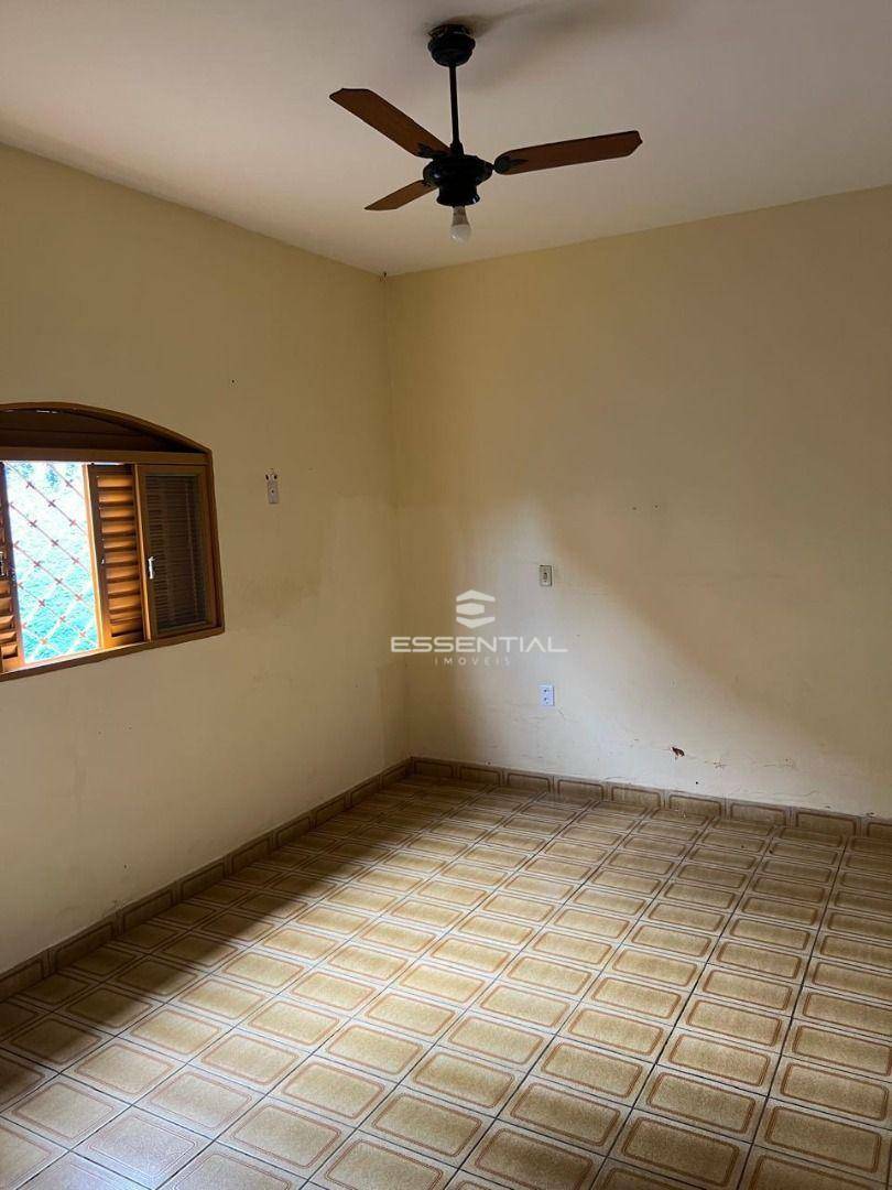 Casa à venda com 4 quartos, 250M2 - Foto 13