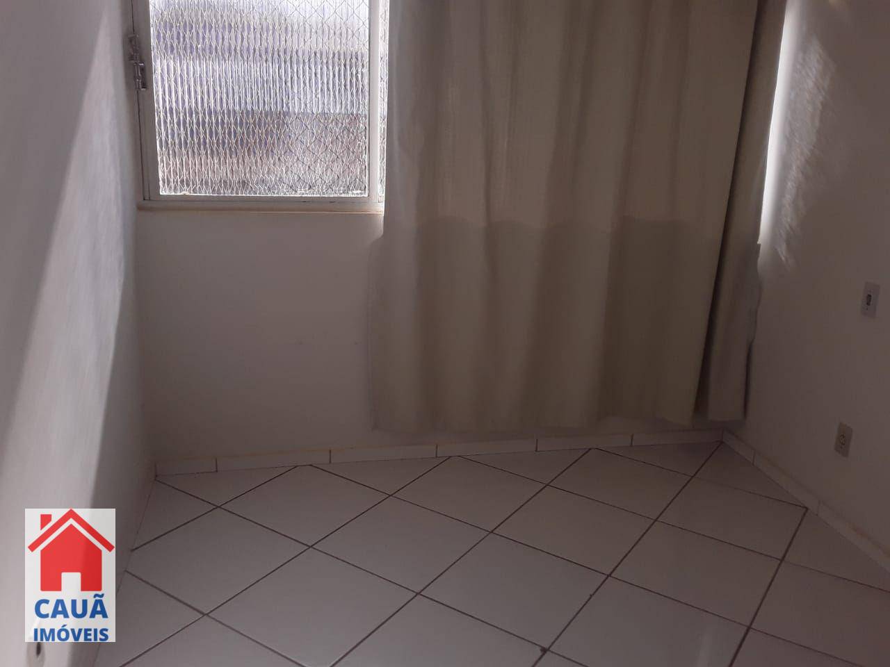 Apartamento para alugar com 3 quartos, 110m² - Foto 12